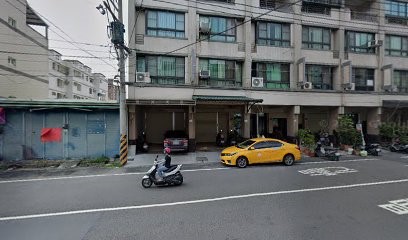 新輪機車材料行